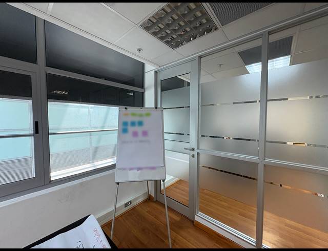 105M² OFFICE TO LET IN CLAREMONT
